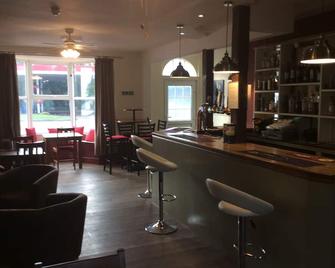 Coach House Hotel - Royston - Bar