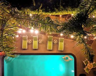 Casa Del Sol, a Mid-Century gem in the desert\n - Palm Springs - Piscina