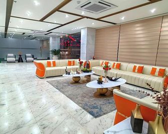 Mactan Grand Golden Hotel near Airport - Cebu City - Lobby