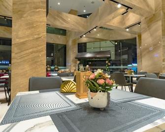 Lazdana Hotel Kuala Lumpur - Kuala Lumpur - Restaurant