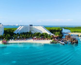Oasis Palm - Cancún