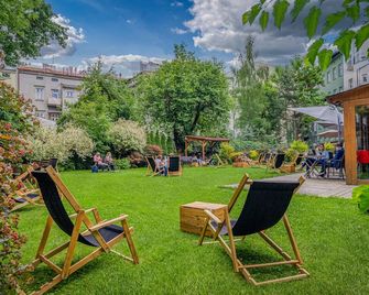 Hotel Yarden by Artery Hotels - Cracóvia - Pátio