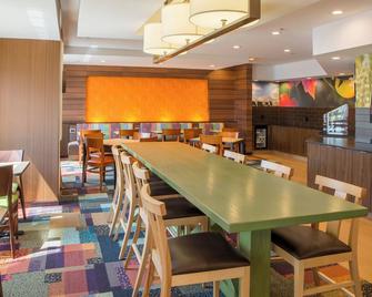 Fairfield Inn & Suites by Marriott Columbus - Columbus - Restaurant