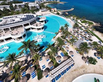 Grand Palladium Jamaica Resort & Spa - Lucea - Piscina
