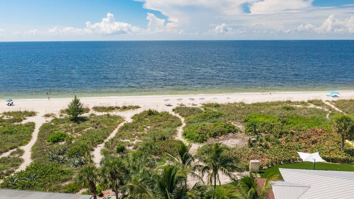 Casey Key Resorts - Beachfront