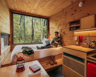 Postcard Cabins Wild Rose, Outdoor Collection by Marriott Bonvoy - Wild Rose - Bedroom