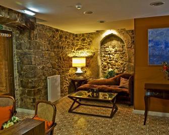 Hotel Casona Cuervo - San Tirso - Living room