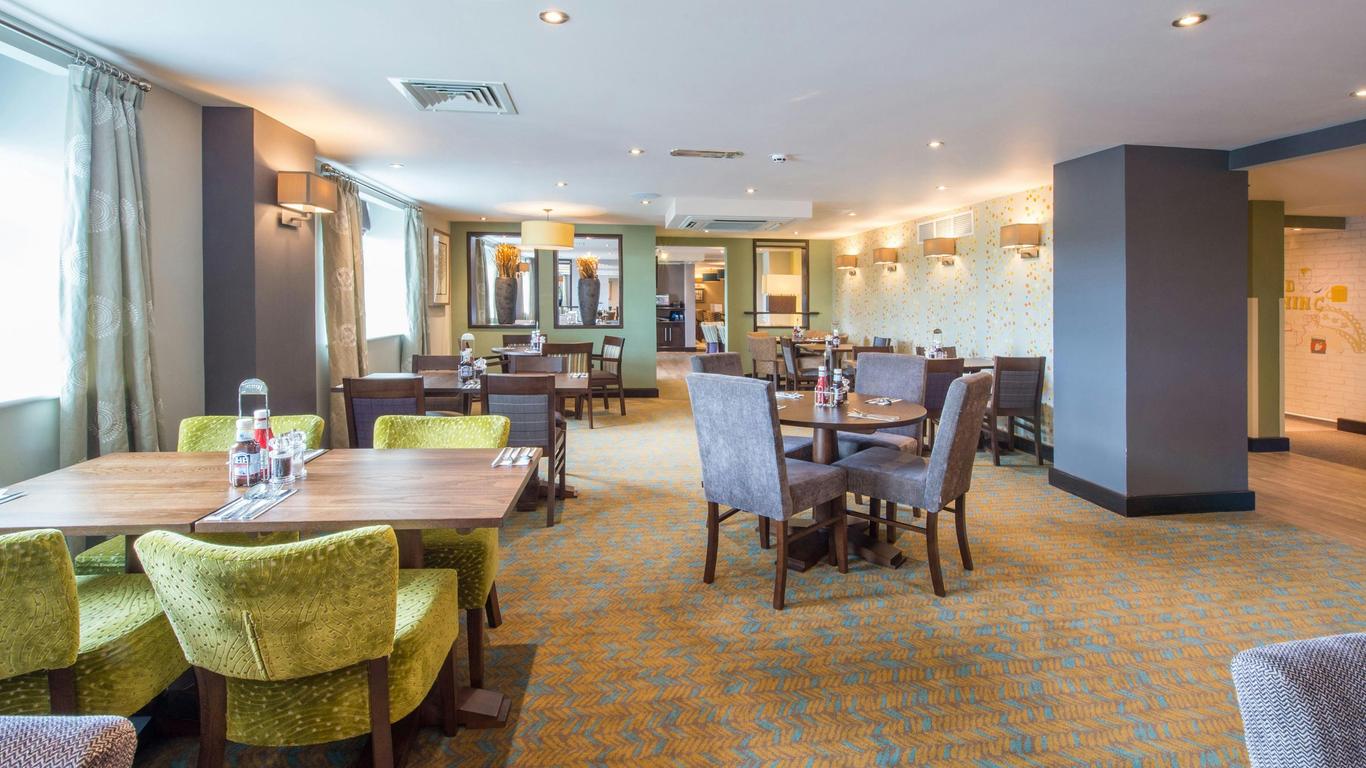 Premier Inn London Kingston Upon Thames