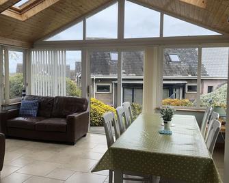 Dunmore East is a picturesque, seaside village located in Co Waterford,Ireland. - Dunmore East - Dining room