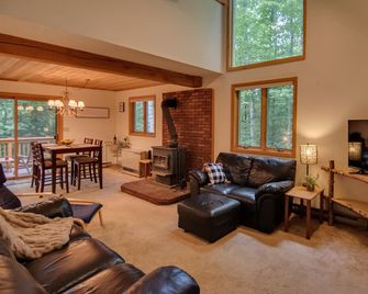 Mountainside Happy Place-4 season home in Waterville Estates - Thornton - Sala de estar