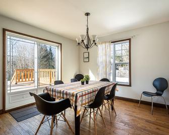 Villa Brebeuf - La Conception - Dining room