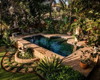 Terra Casa Guesthouse - Rustenburg - Pool