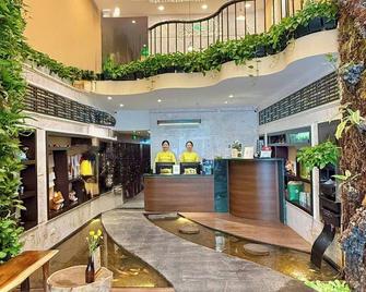 Hanoi Brilliant Hotel and Spa - Hanoi - Front desk