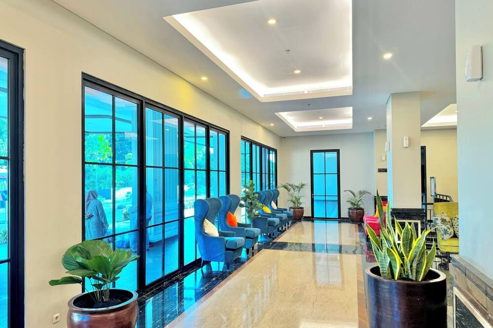 d'primahotel Kualanamu Airport Medan - מדאן - לובי