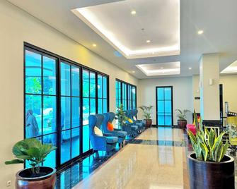 d'primahotel Kualanamu Airport Medan - Medan - Lobby