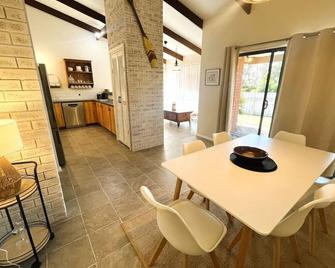 Esperance Getaway - Esperance - Dining room