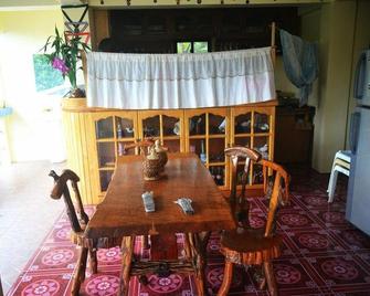 Highland Inn and Restaurant - Banaue - Dining room