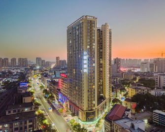 Yuejia Hotel (Liantang Chengbi Lake Park Branch) - Nanchang - Κτίριο