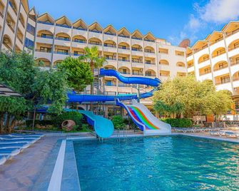 Hotel Golmar Beach - Icmeler - Pool