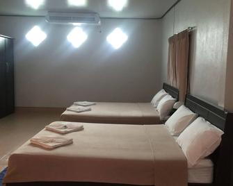 Phumthadarommanee Resort - Khlong Thom - Habitación