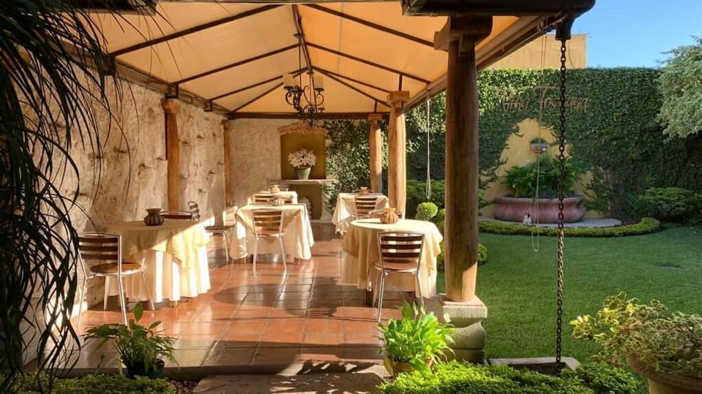 هوستال فيلا توسكانا