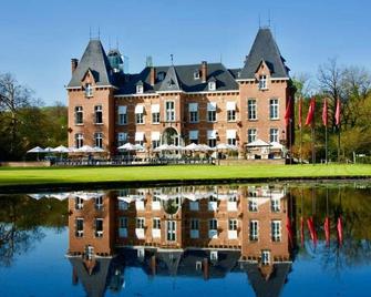 Kasteel Gravenhof - Dworp - Gebäude