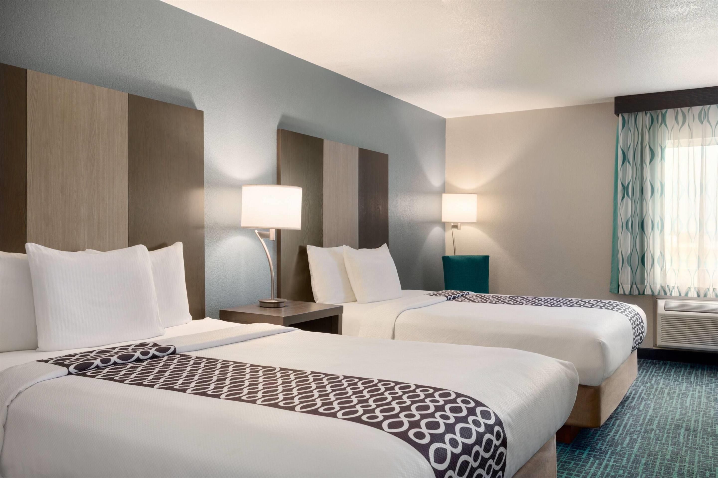 La Quinta Inn & Suites by Wyndham Peru Starved Rock St Park - Peru - Ložnice
