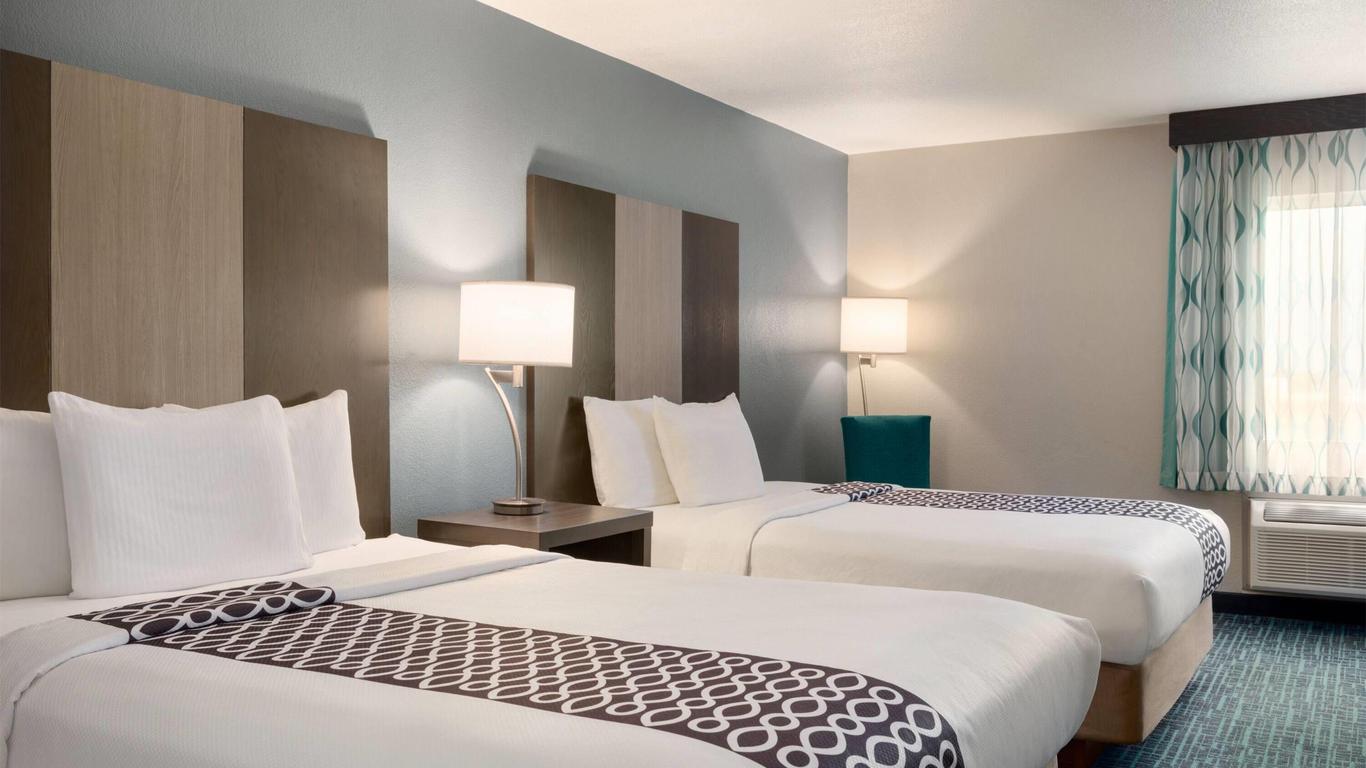 La Quinta Inn & Suites by Wyndham Peru Starved Rock St Park