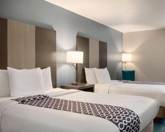 La Quinta Inn & Suites by Wyndham Peru Starved Rock St Park - Peru - Ložnice