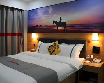 Jun Hotel Hubei Xianning Tongshan County Jiugong Avenue - Xianning - Schlafzimmer