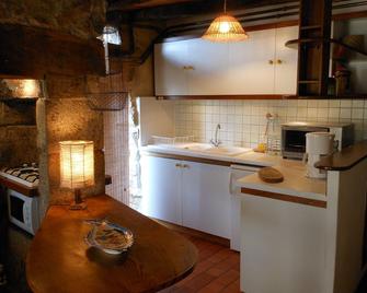 Gîte de Chapelèche Les Châtaigniers - Les Ollières-sur-Eyrieux - Cocina