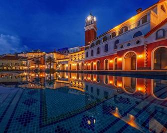 Lotus Home Cafe - Phu Quoc - Building