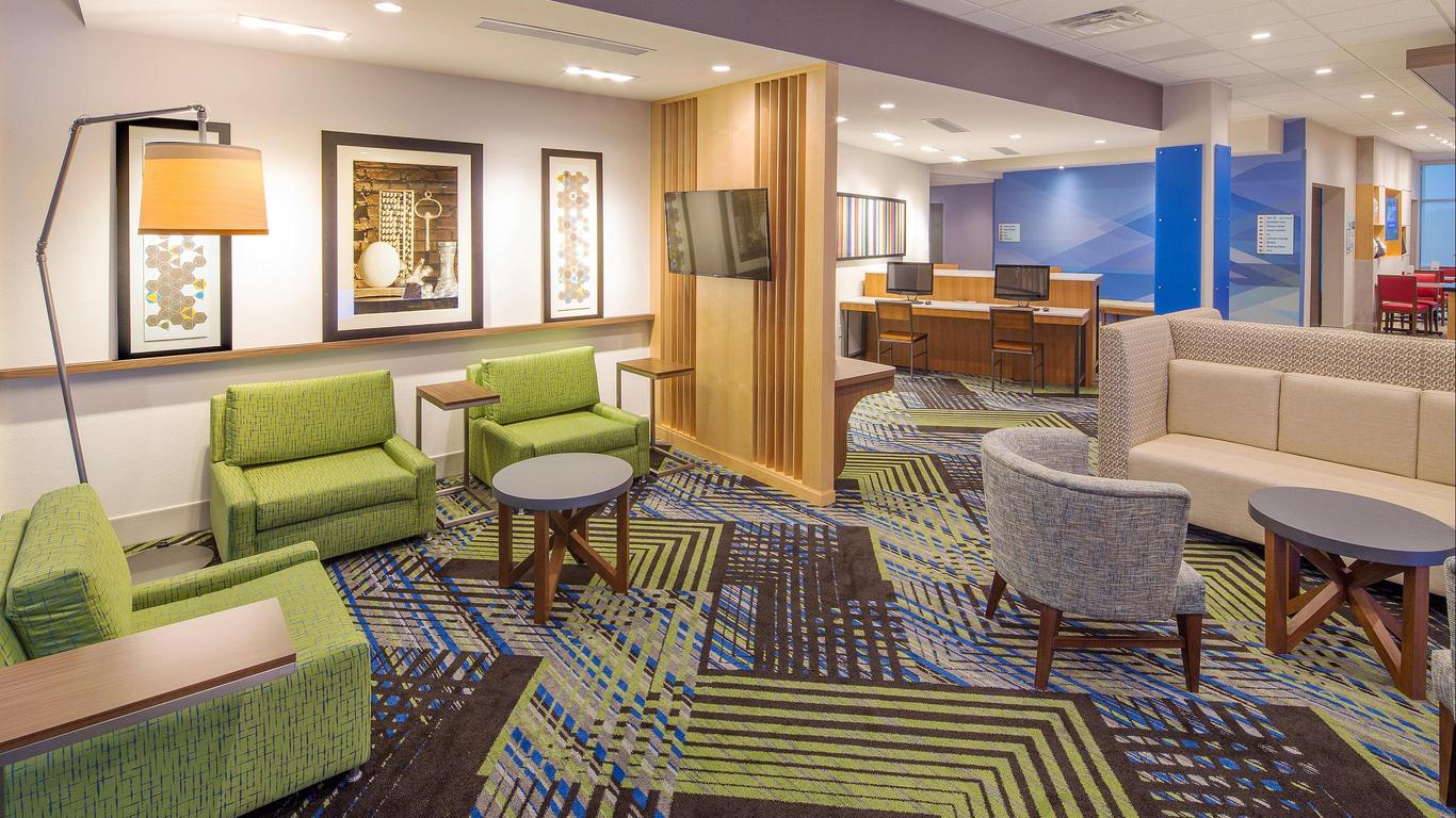 Holiday Inn Express & Suites Indianapolis Nw - Zionsville