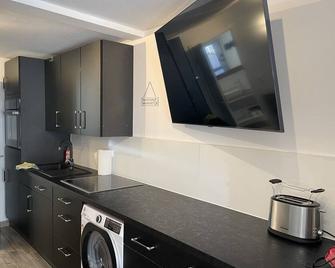 Moderne und Zentrale Wohnung - Stuttgart - Cocina