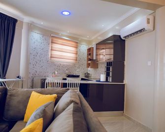 Exotic Palace Hotel - Ablekuma - Sala de estar