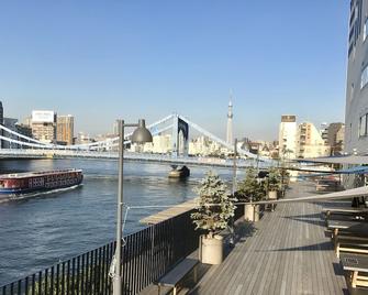 Lyuro Tokyo Kiyosumi By The Share Hotels - Tokio - Parveke