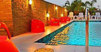 德維拉素萬那普酒店 - 曼谷 - 游泳池