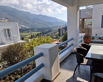 Karaoulanis Apartments - Andros - Балкон