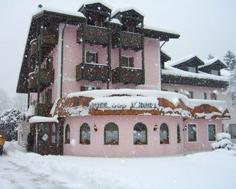 Hotel Aurora - Cimego - Gebouw
