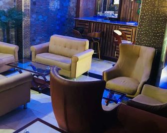 Mclorrets Suites - Enugu - Lounge