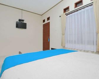 Airy Eco Syariah Lembang Sukarasa 106 Bandung - Lembang - Slaapkamer