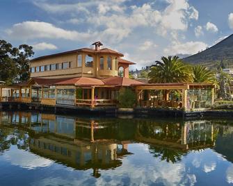 Hosteria Cabanas Del Lago - Otavalo - Building