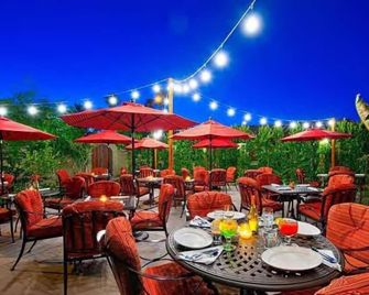 Los Arboles Hotel - Palm Springs