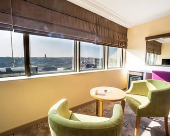 Boris Hotel - İstanbul - Oturma odası