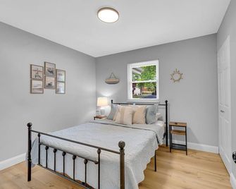 Centrally located, spacious 4 bdrm, on quiet Ct - O'Fallon - Camera da letto