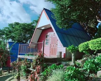 Ukrist Farm Hill - Thoeng - Building