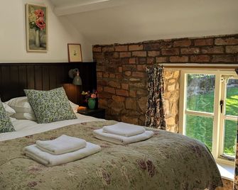 Little Underhill - Oswestry