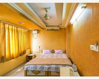 Hotel Rajdhani Plaza - Ranchi - Bedroom