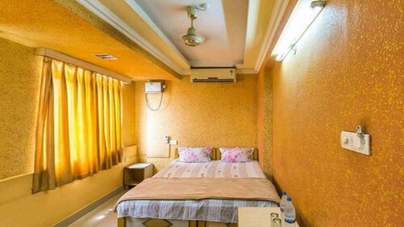 Hotel Rajdhani Plaza