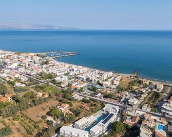 Phos Hotel Adults Only - Platanias - Outdoor view
